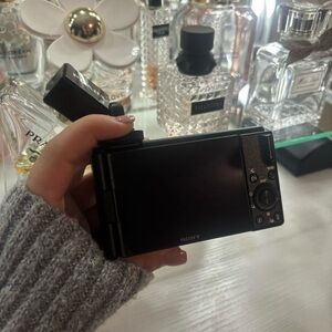 Sony Black Digital Camera/ Film Camera